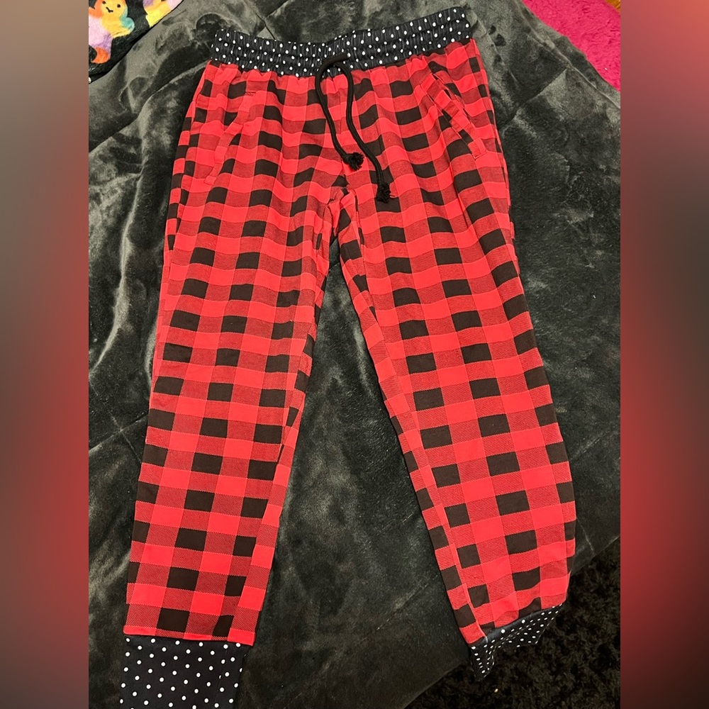 Rogue Society - Black & Red Buffalo Check Joggers (S) EUC